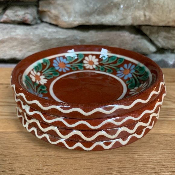 4 Pottery Bowls Majolica Hand Painted Floral Red Yellow Green - Picture 4 of 10